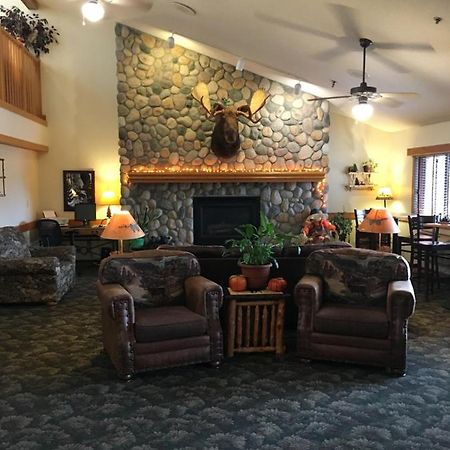 Moose Lake Lodge & Suites Exterior foto